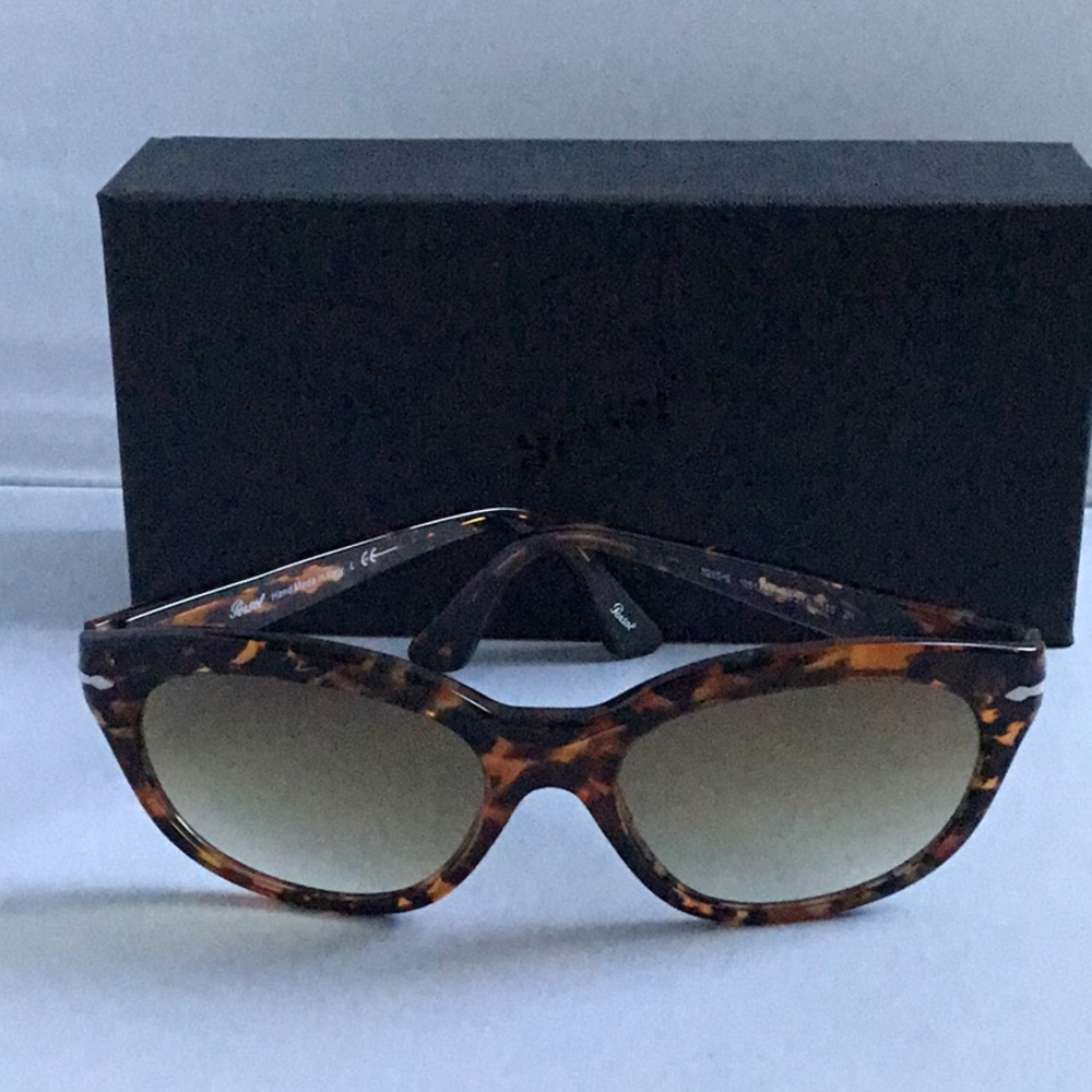 PERSOL SUNGLASSES LADIES.